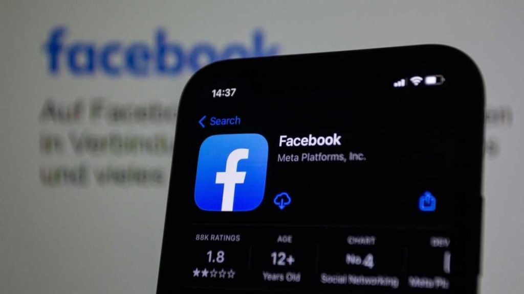 Clearing Cache Of Heavy Apps Like Social Media And Streaming Tips