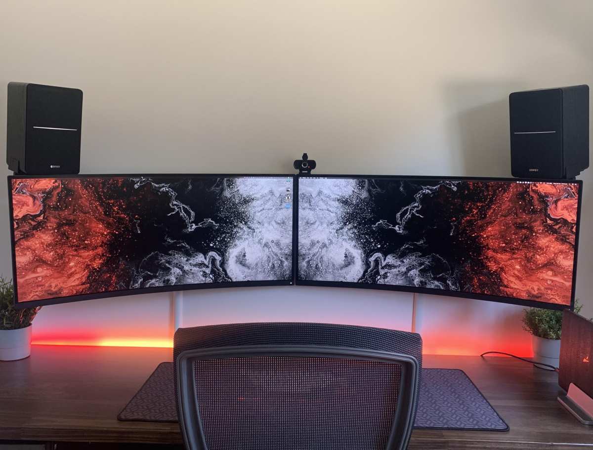 1440p gaming monitor on desk setup