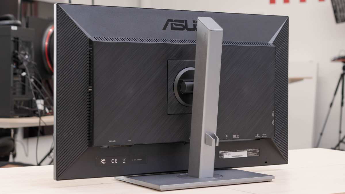 ASUS ProArt PA278QV vs BenQ GW2780T side by side