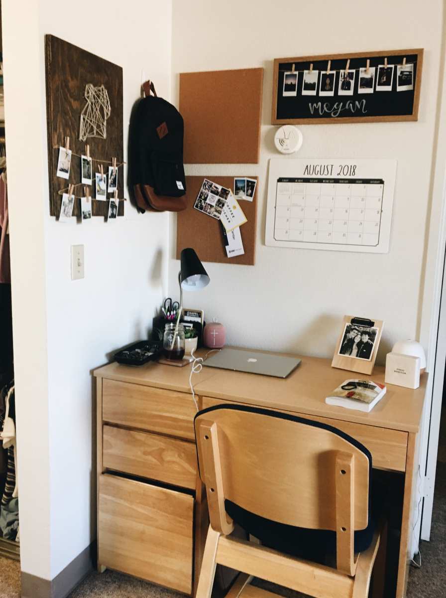 dorm room desk dimensions