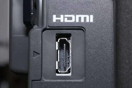 HDMI 2.0 port on gaming monitor