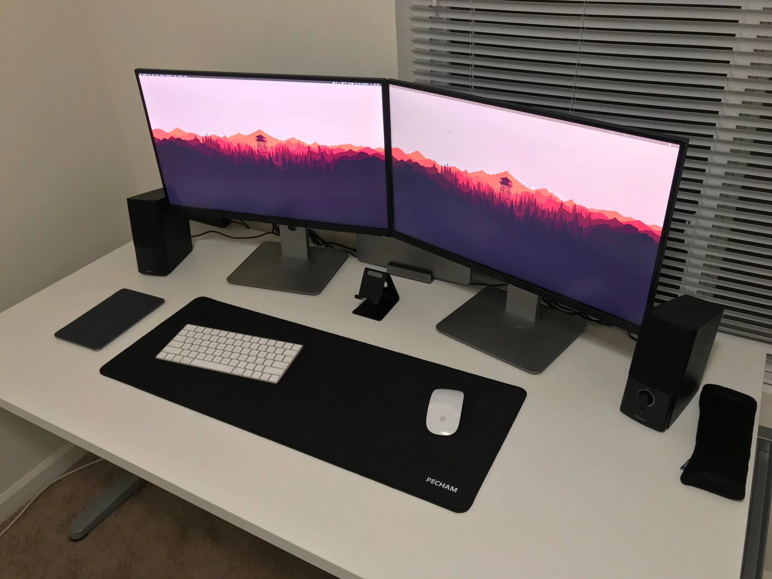 how to setup dual monitors on macbook