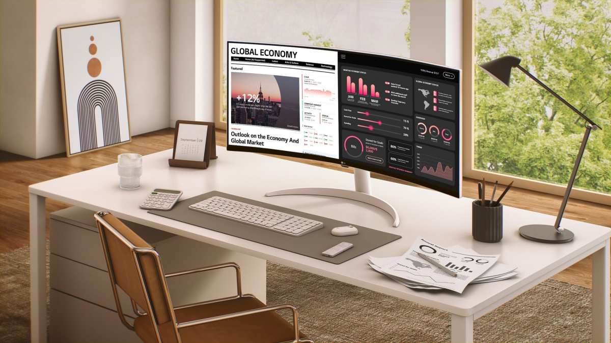 monitor size desk test