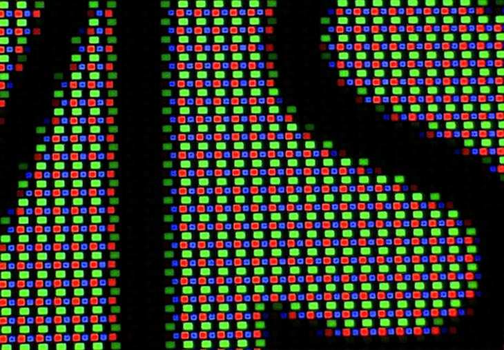 pixelated text on 1080p 27 inch monitor