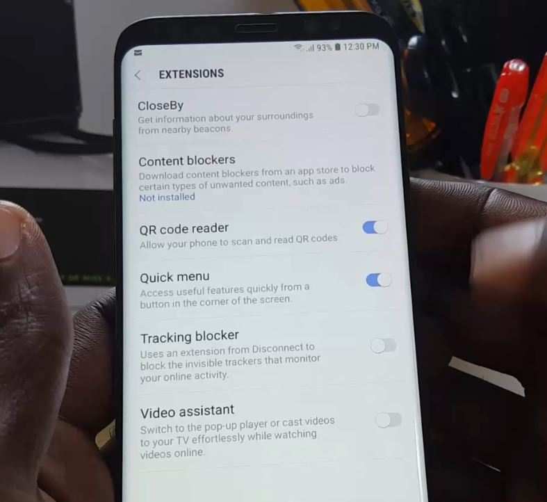 How to play two videos at the same time on Android? Samsung Galaxy pop-up view