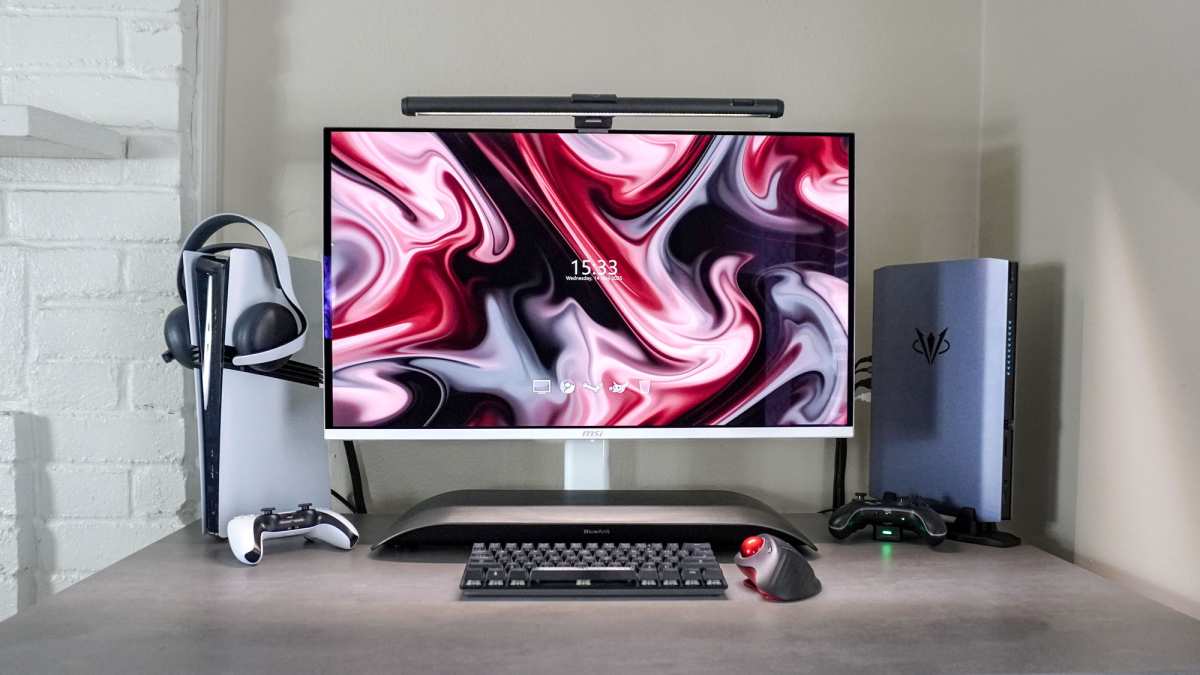 soundbar connected to 4K monitor for audio