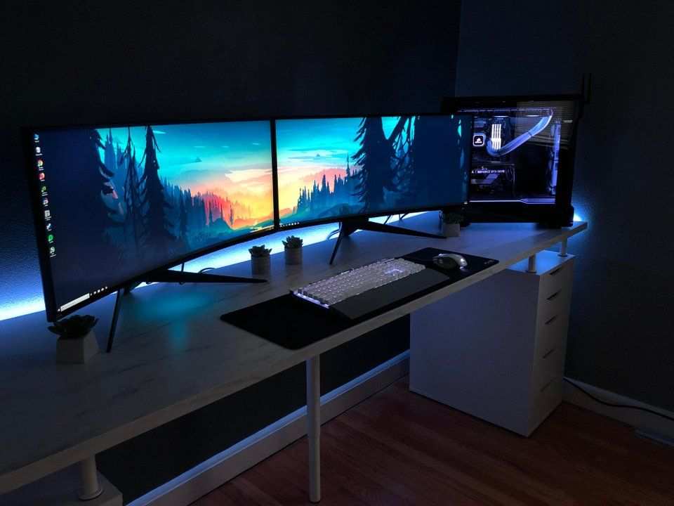 why do gamers use dual monitors