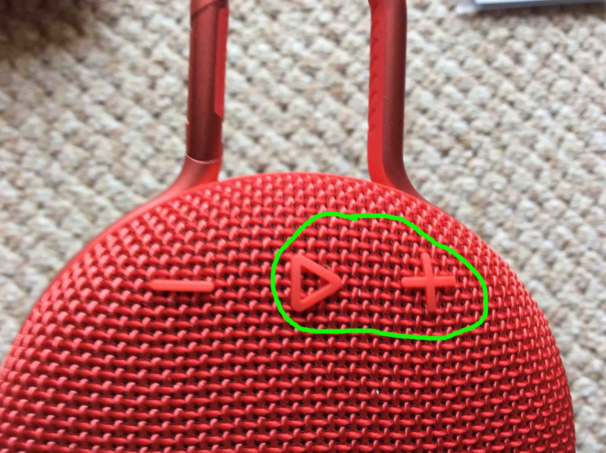 reset hole mini speaker
