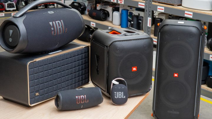 Guide to Is Outdoor Waterproof Sound Box Heavy