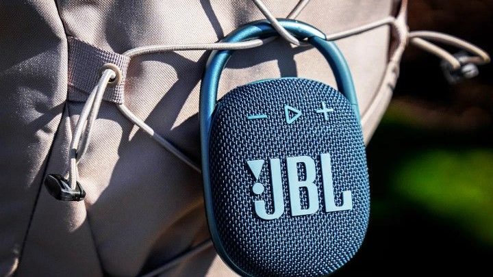 Is a Waterproof Sound Box Good for Travel Vloggers